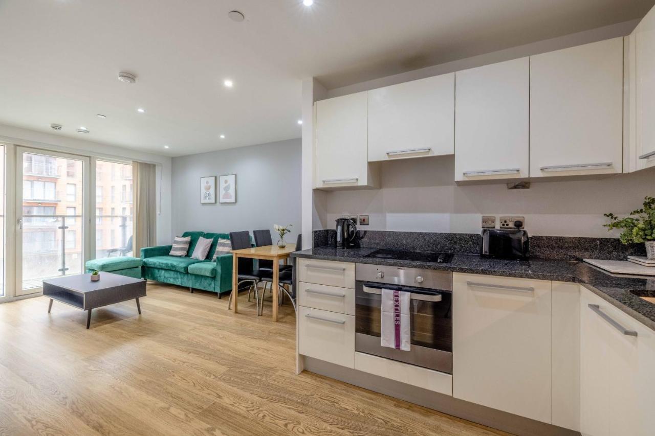 Apartamento 2 Bed At Slough Station & Parking - London In 20 Mins Exterior foto